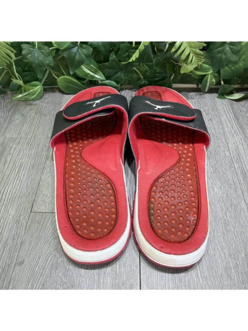 Nike Air Jordan Hydro V Retro Men's Sandals Slides Size 13 Black Red 555501